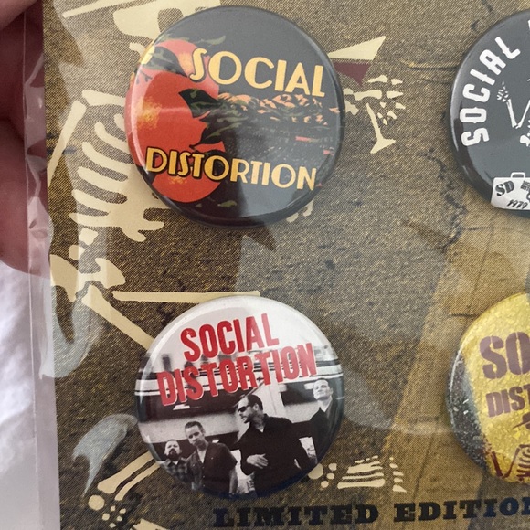Social Distortion Highway 101 Button Pack - LIMITED EDITION - Picture 3 of 4